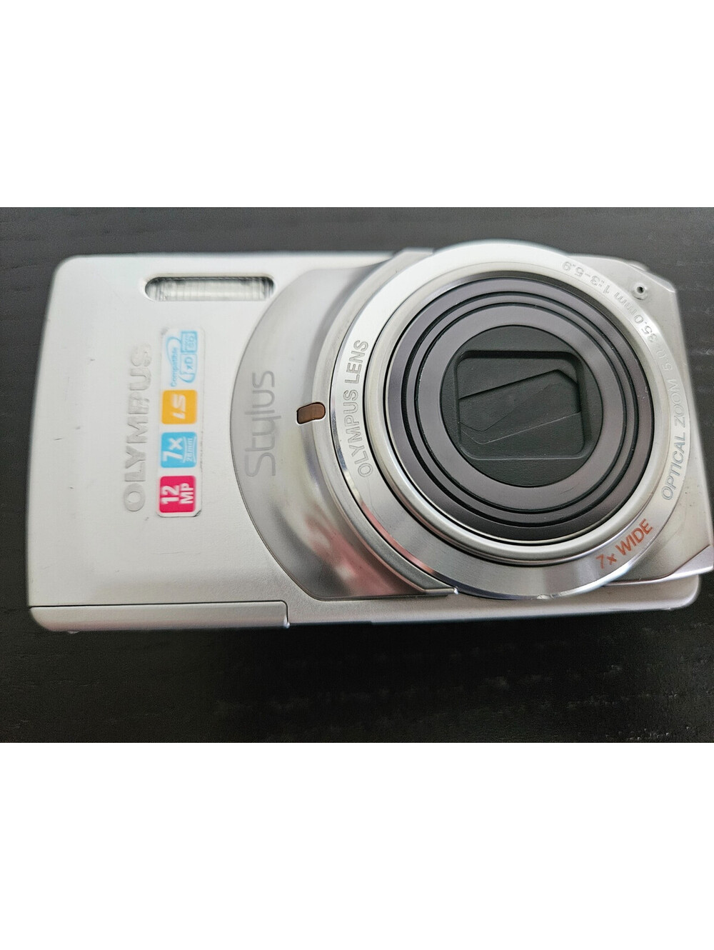 Olympus Stylus 7010 12MP Digital Camera Silver 2GB Memory Card TESTED & WORKS